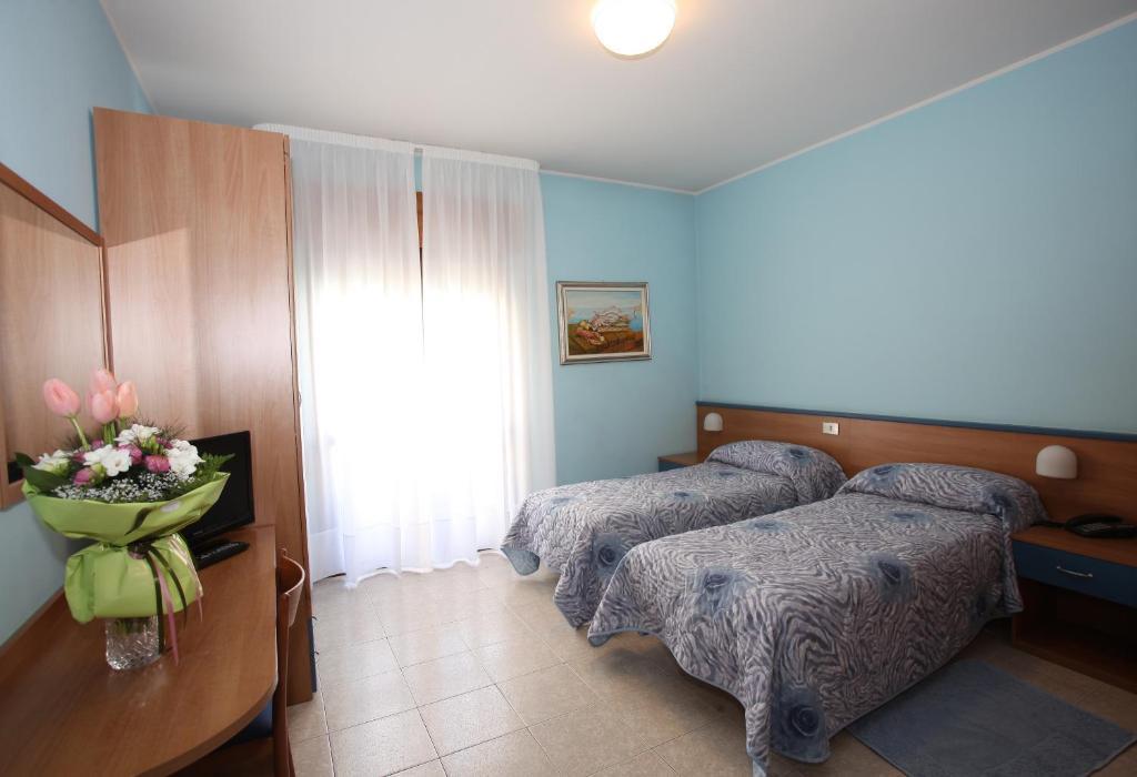 Albergo Ridente Lido di Jesolo Bagian luar foto