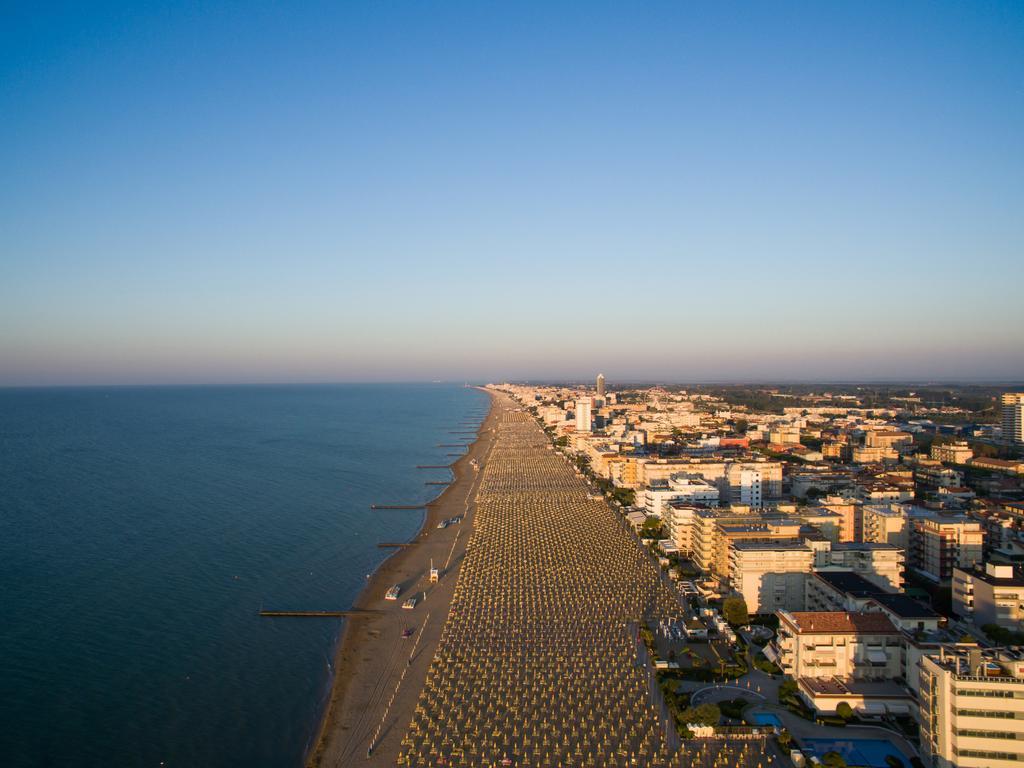 Albergo Ridente Lido di Jesolo Bagian luar foto